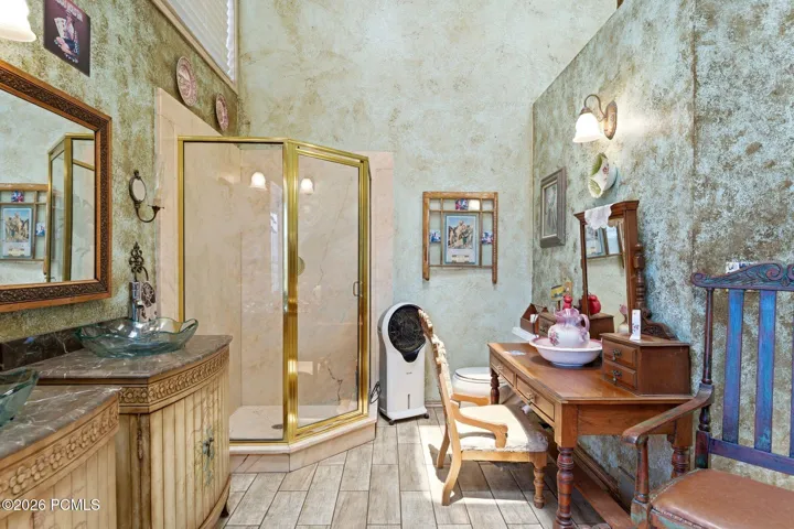 Main Residence - Guest suite