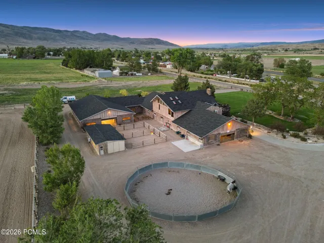Main Residence, Main Breeding / Veterinary Barn, Stallion / Back Barn