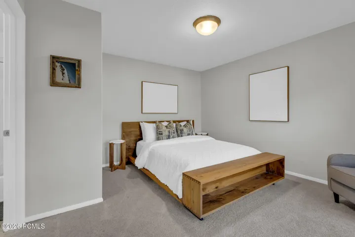 Other Secondary Room in Upper Unit with Ensuite Bathroom