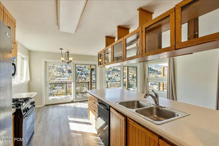 Lower Unit Kitchen BIG VIEWS