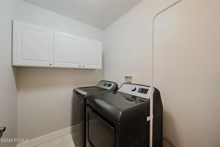 Laundry in unit