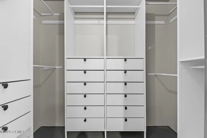 Primary Walk in closet