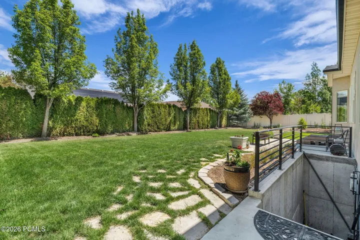 Separate basement entrance