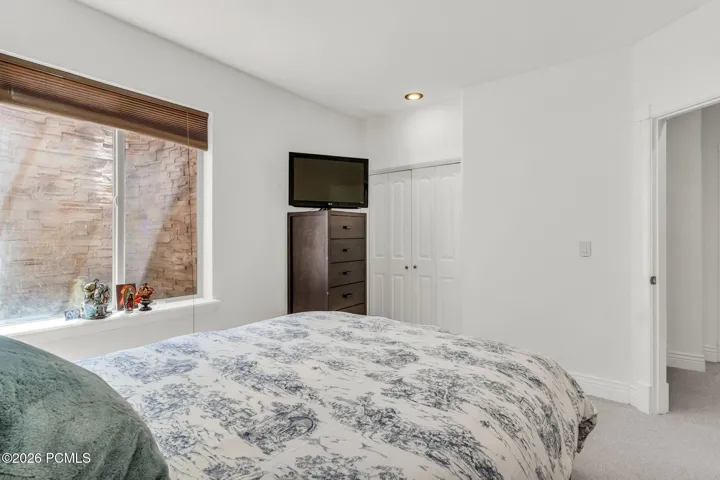 4rth bedroom