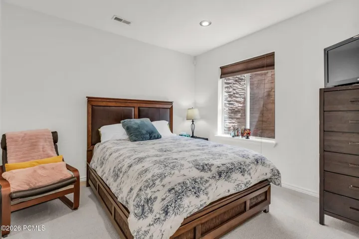 4rth bedroom
