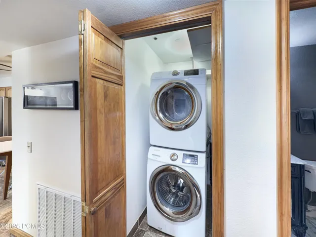 Stacked Washer/Dryer included