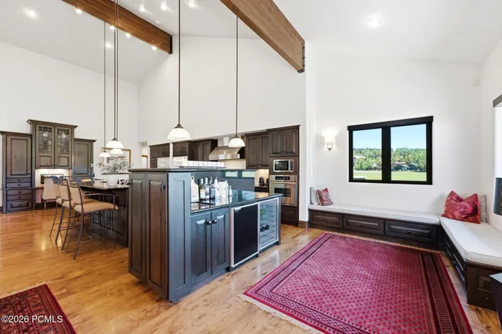 Wet bar