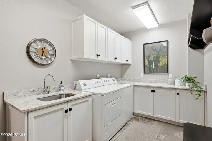 Laundry/mud room