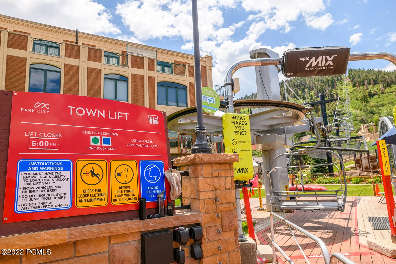 Town Lift