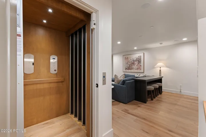Elevator