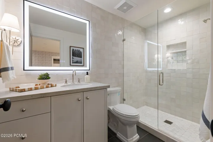 Ensuite bathroom