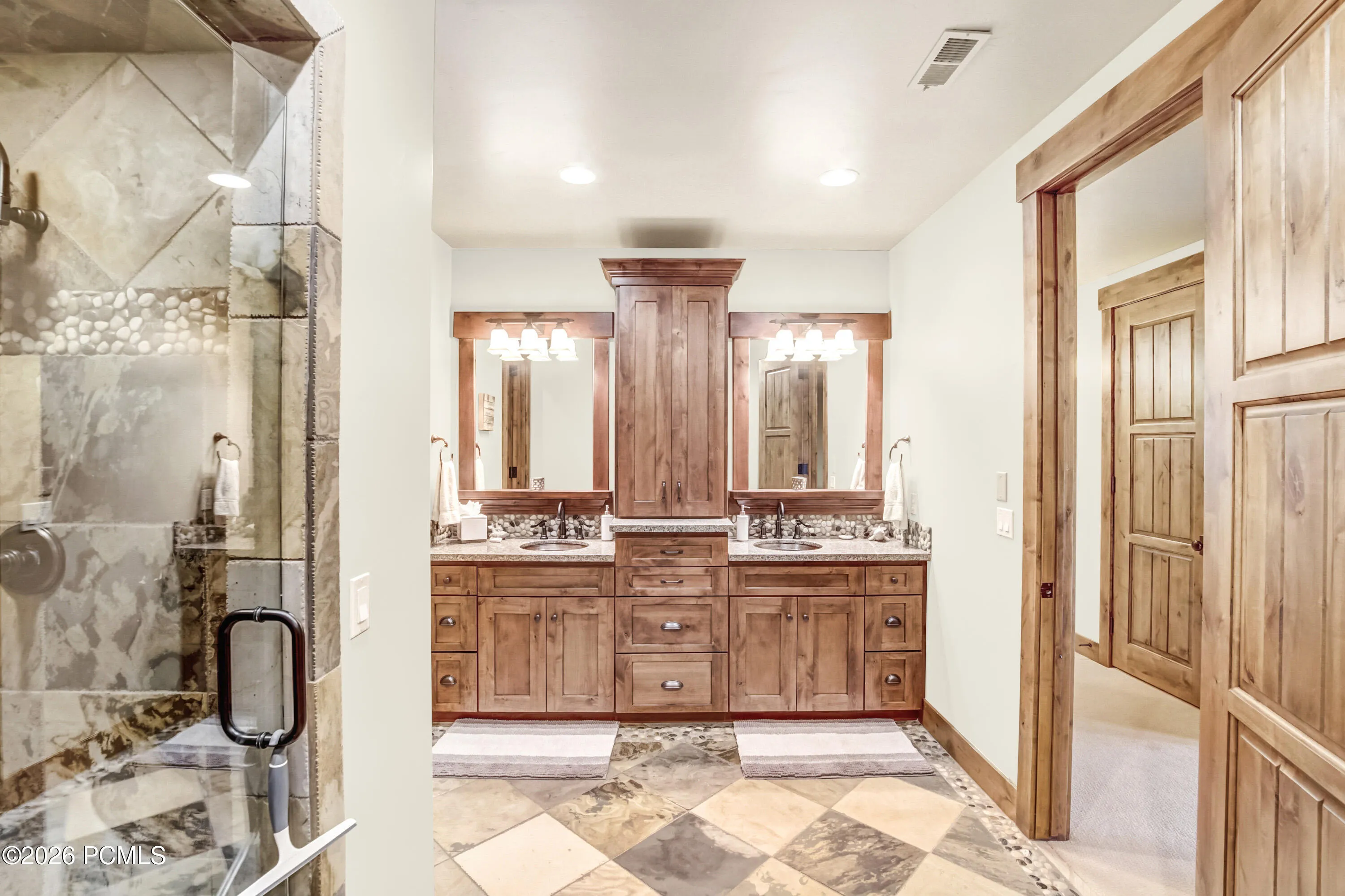 Bumk Room Bath