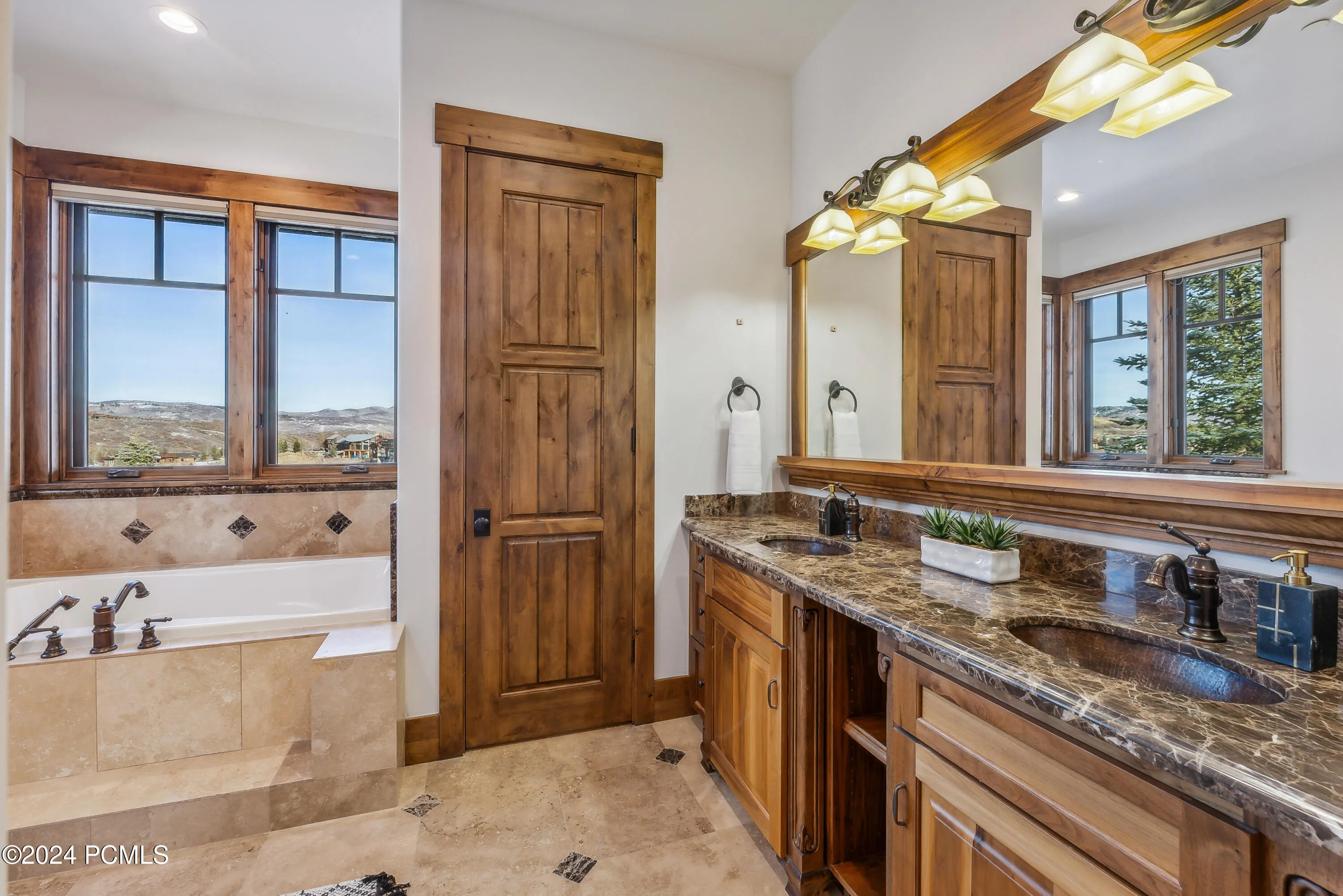 Master Bath #2 Tub & Double Vanity