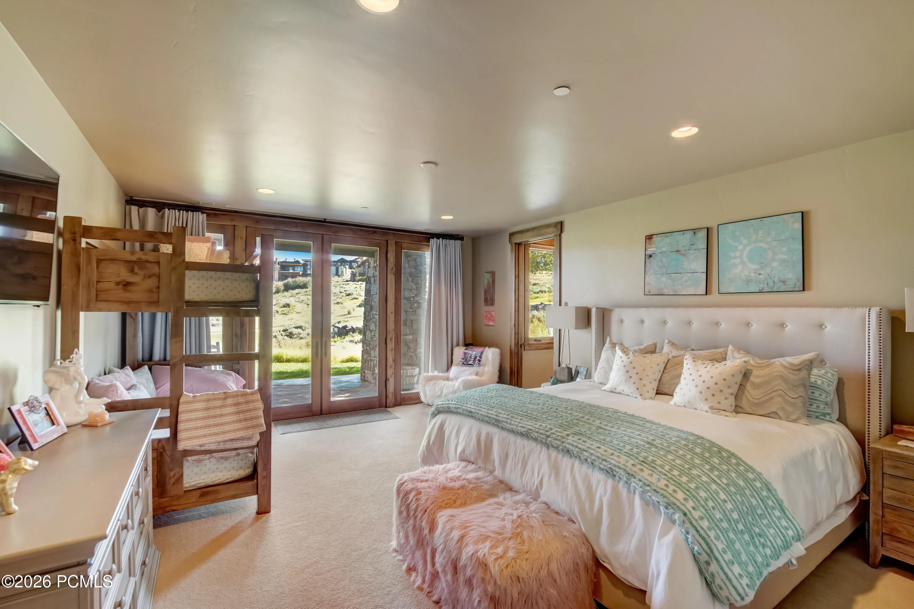 Huge Suite #3