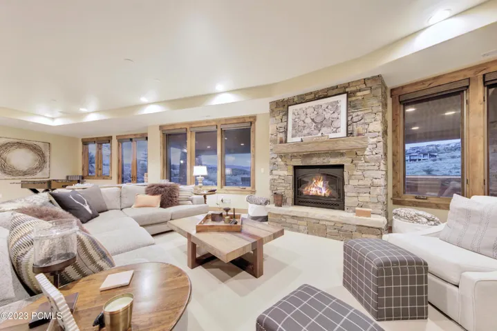 Lower level hearth rom
