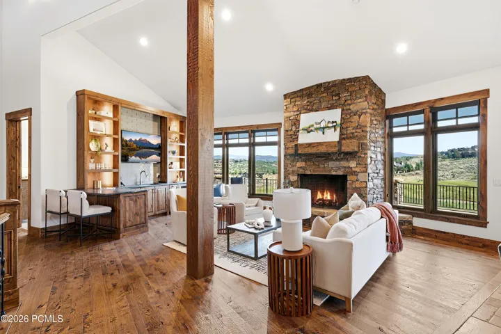 Open Concept Main Level