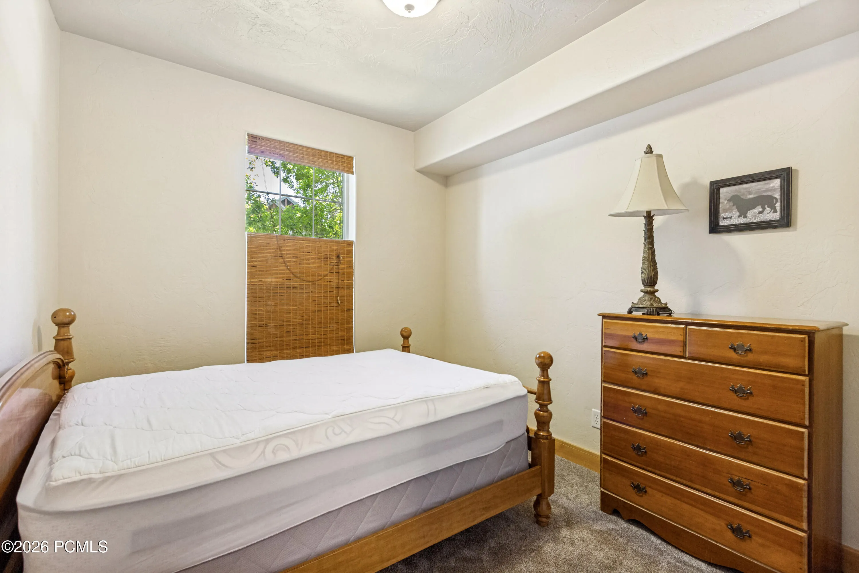 Guest bedroom