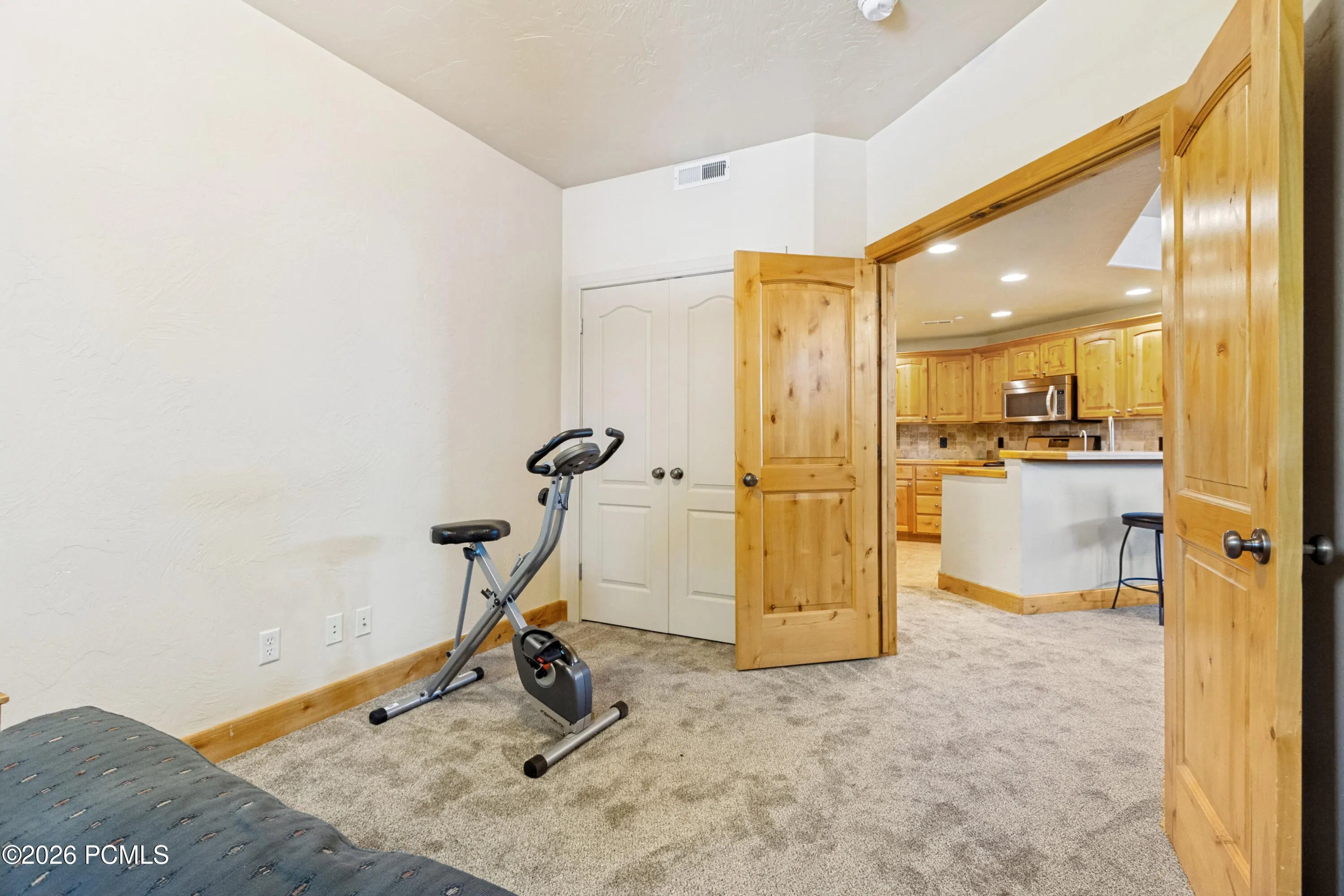 Guest bedroom/Office