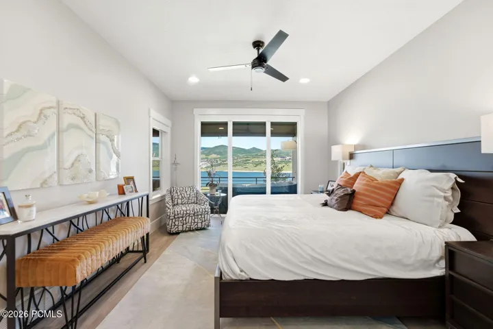 Main Level - Primary Bedroom