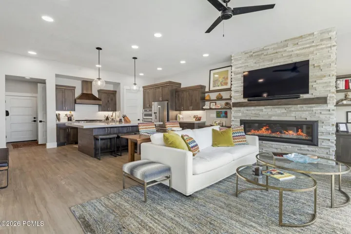 Main Level - Living/Kitchen