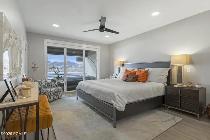 Main Level - Primary Bedroom