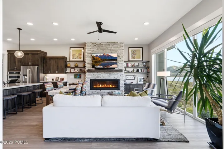 Main Level - Living Room