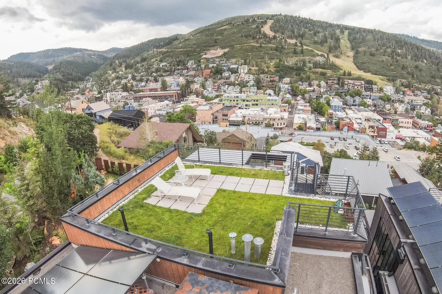Roof top deck