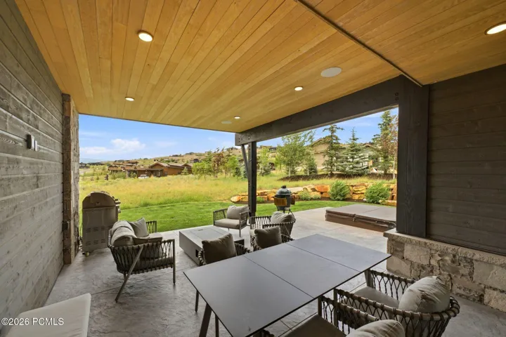 Efficient and private entertaining patio