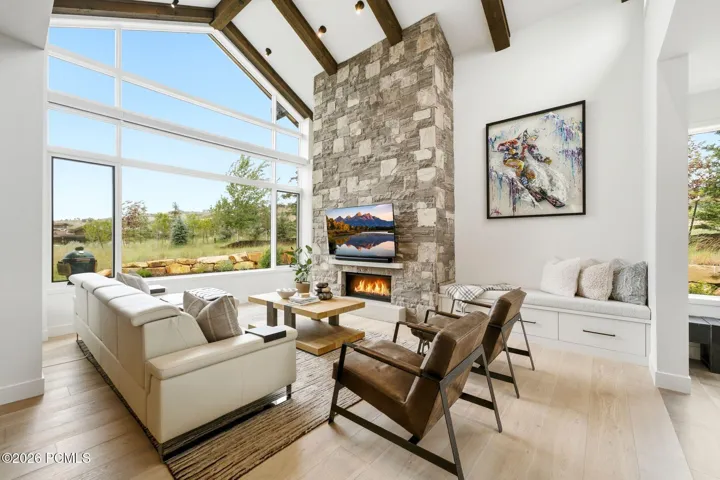 Great Room with Views to DV
