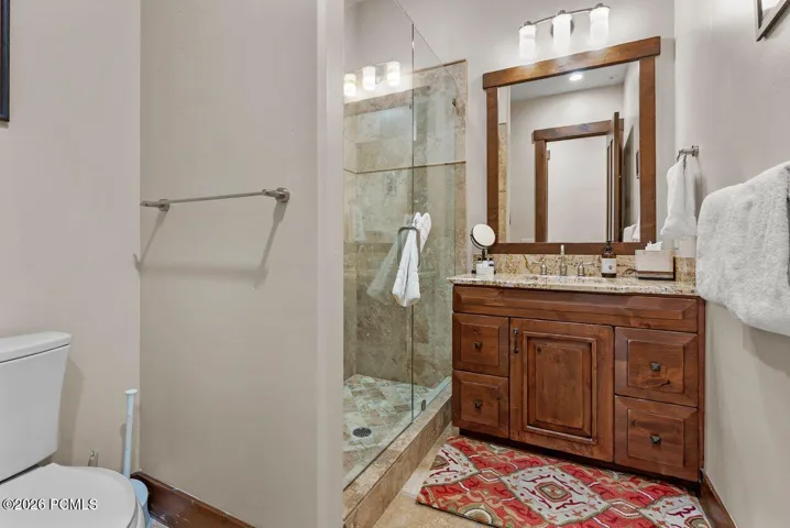 Bunk Bedroom Three Quarter Bathroom