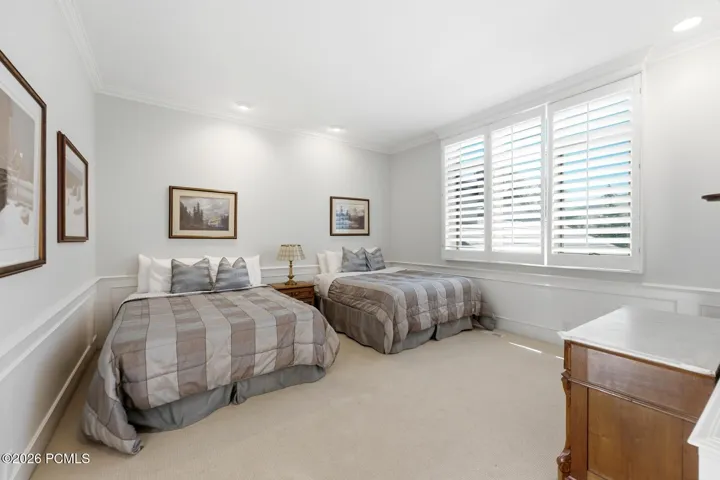 UPPER LEVEL BEDROOM SUITE