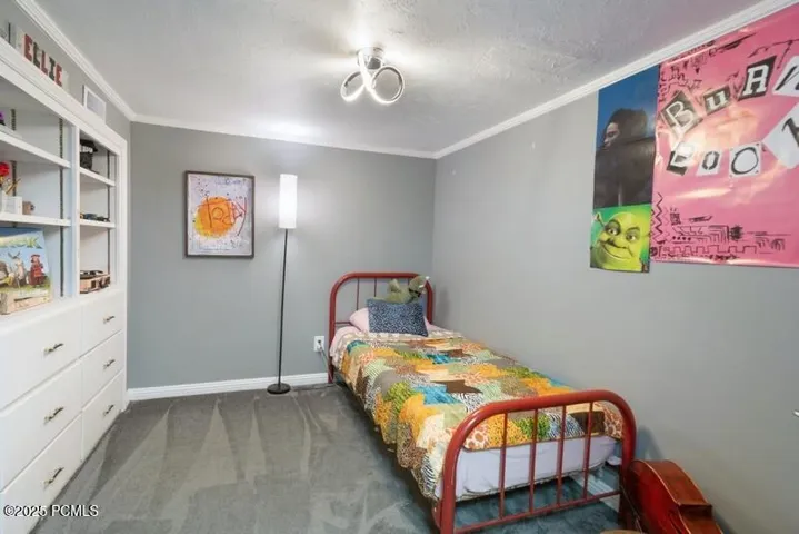 Downstairs Bed 1 with Built ins