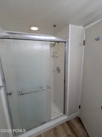 MASTER SHOWER