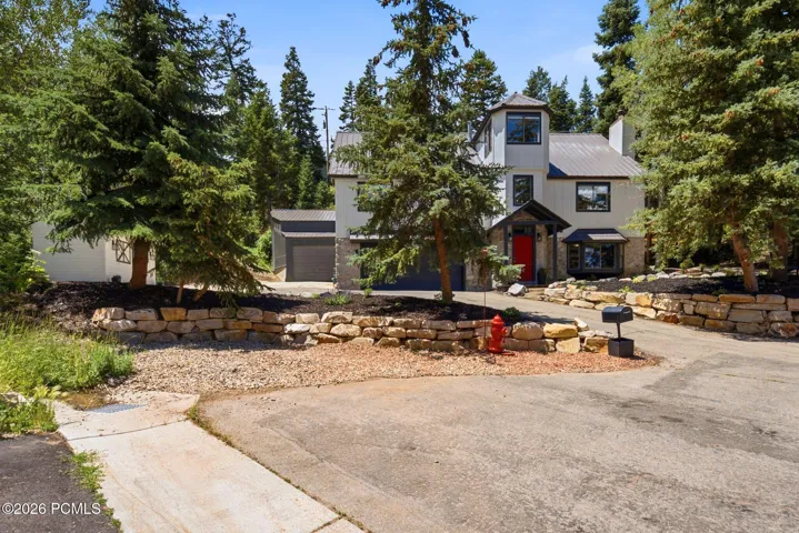 Private, quiet, beautifully renovated home