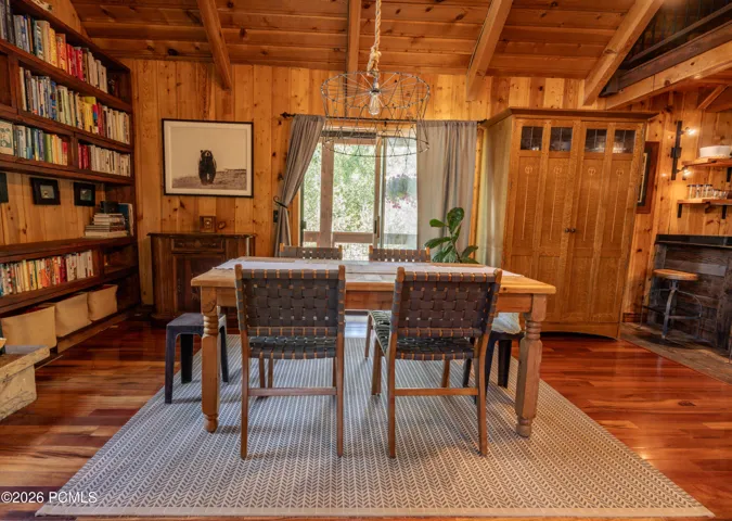 Informal dining area