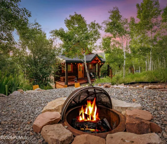Private firepit