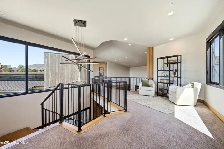 Upstairs loft area with views of timpanogos and golf park