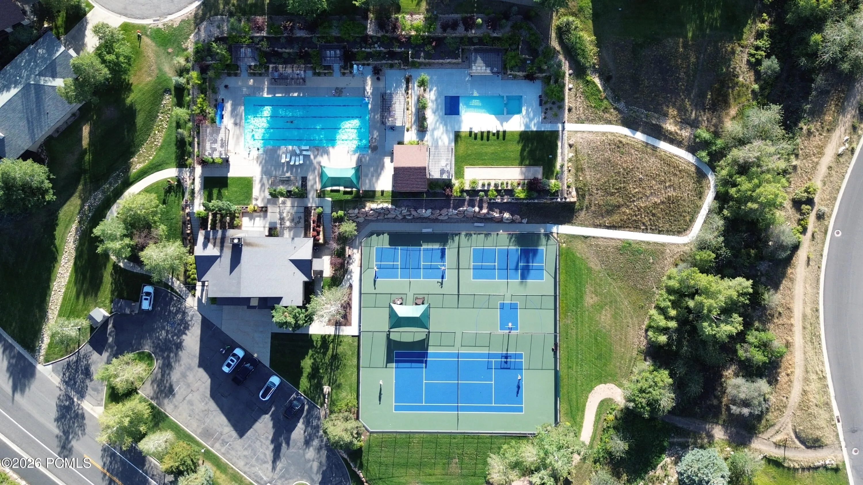 Sun Peak pool and courts