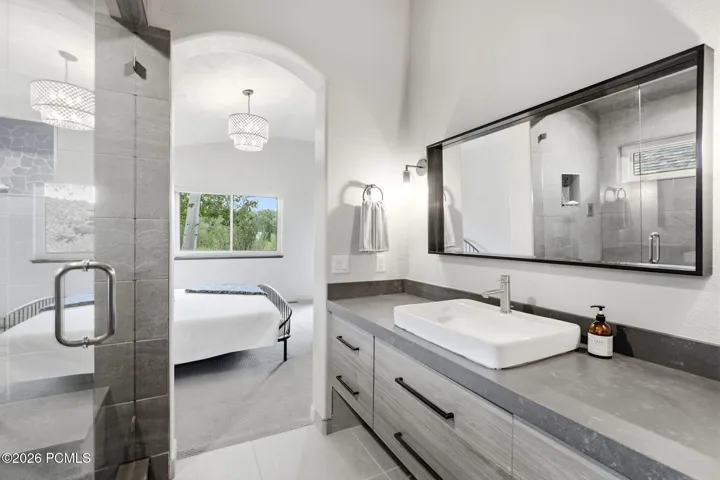 Remodeled master bath with steam shower