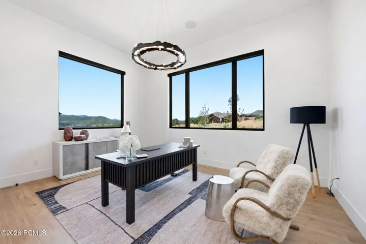 iIrtual Staging showing chairs