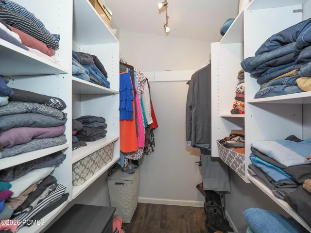 Primary Spacious Walk-In Closet