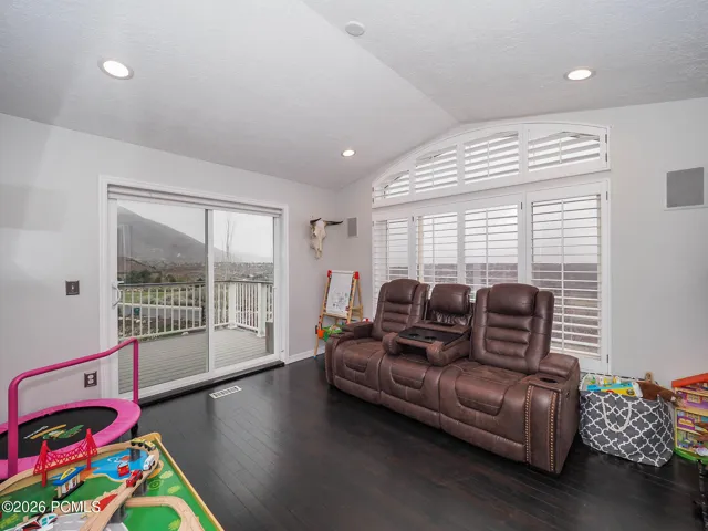 Office/Den or Formal Living Room