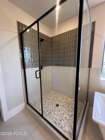 Primary shower