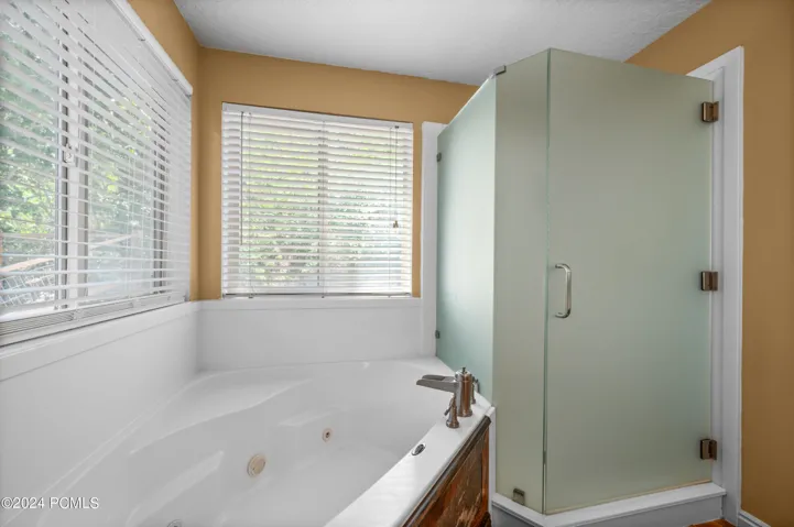 LEVEL 2 MASTER BATHROOM