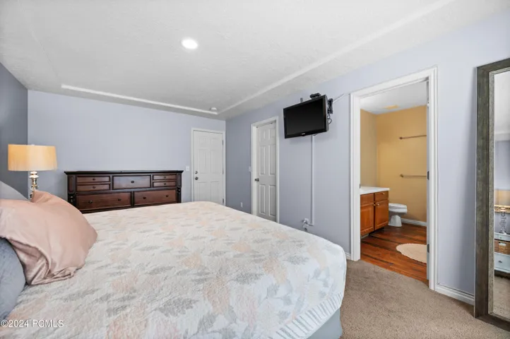LEVEL 2 MASTER BEDROOM
