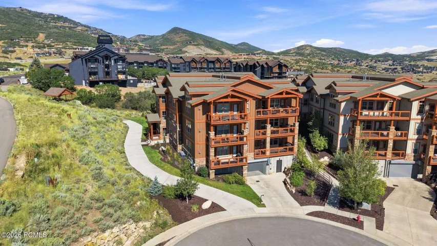 Aerial view of the building and grounds - Deer Park 102, Jordanelle, Heber City UT