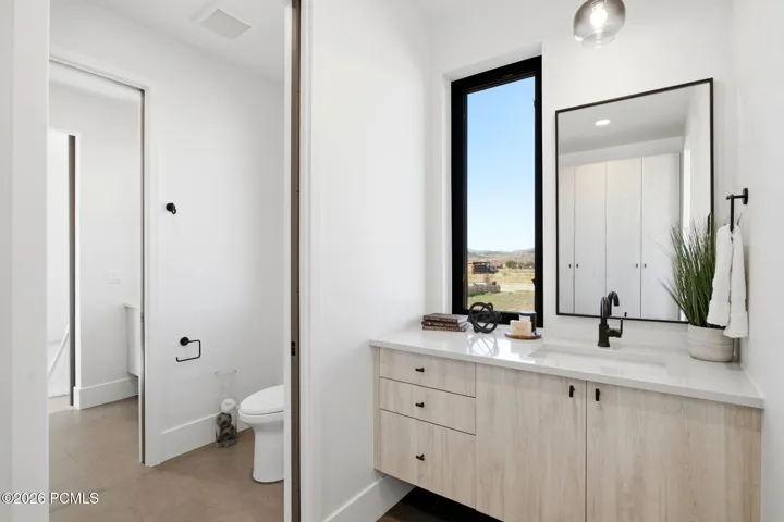 Jack and Jill bathroom between bedrooms 2 and 3 on upper level