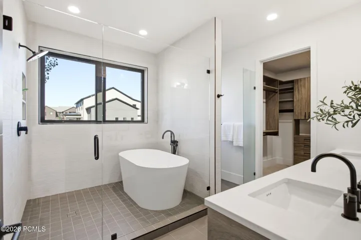 Main Level owner suite bathroom