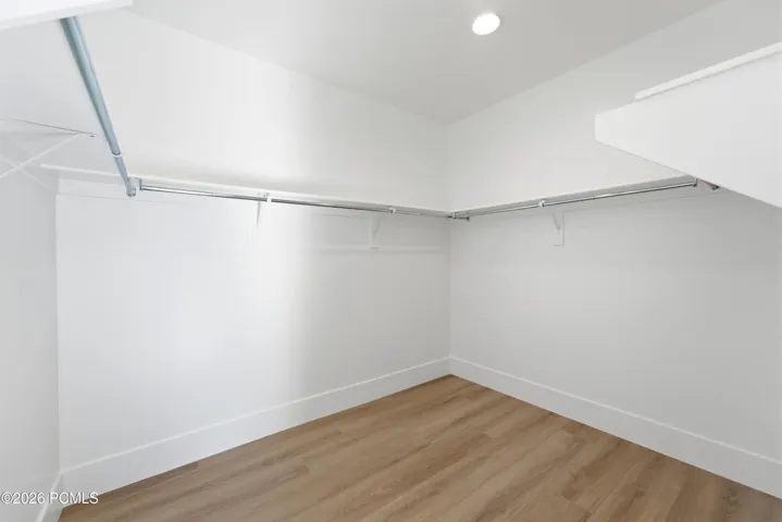 Owner suite closet