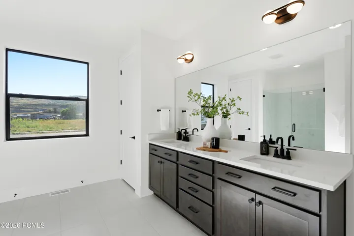 Owner suite bathroom